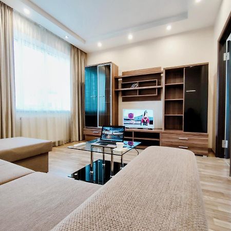 Positive Apartman Lviv Kültér fotó
