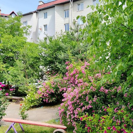 Positive Apartman Lviv Kültér fotó