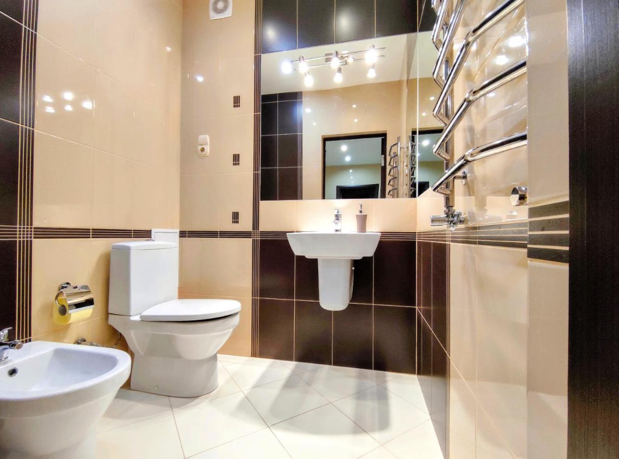 Positive Apartman Lviv Kültér fotó