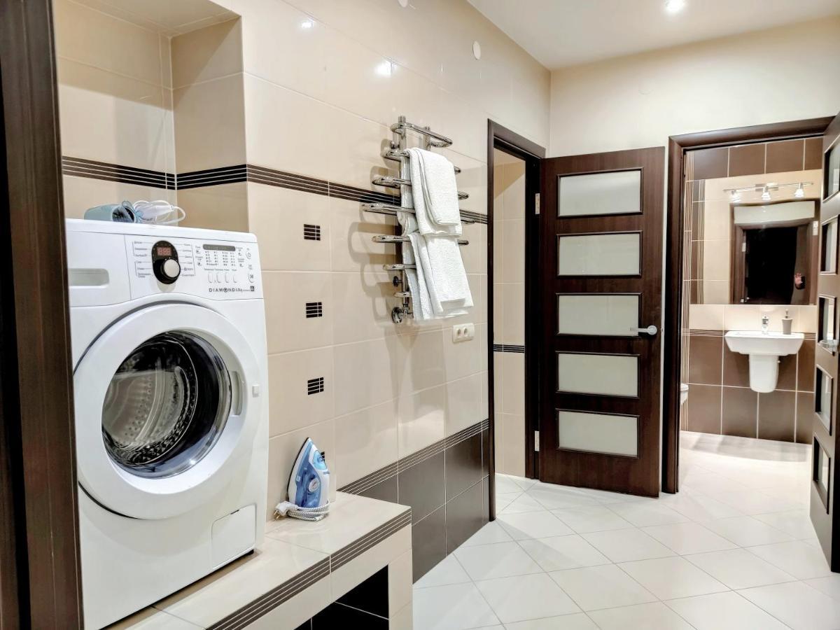 Positive Apartman Lviv Kültér fotó